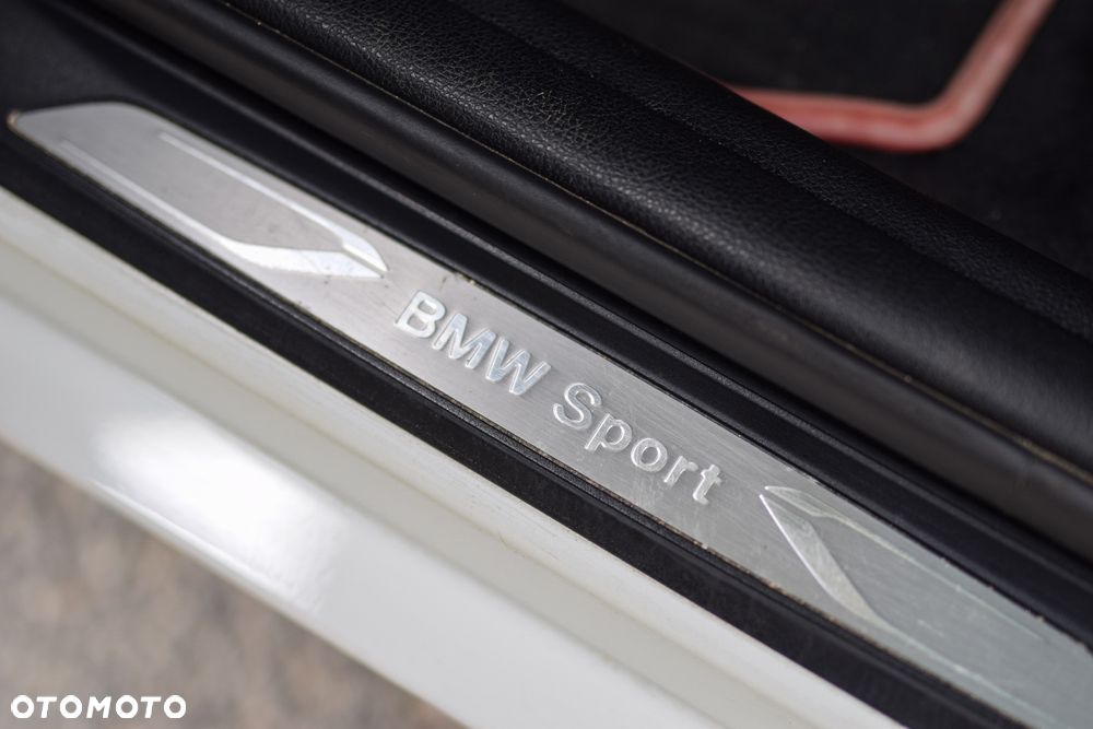 BMW Seria 1 116i Sport Line - 24
