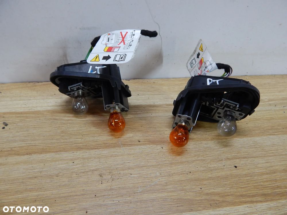 Wkład obudowa żarówek lampy lewy tył Citroen C5 x7 08-17 Kombi Łuków części - 2