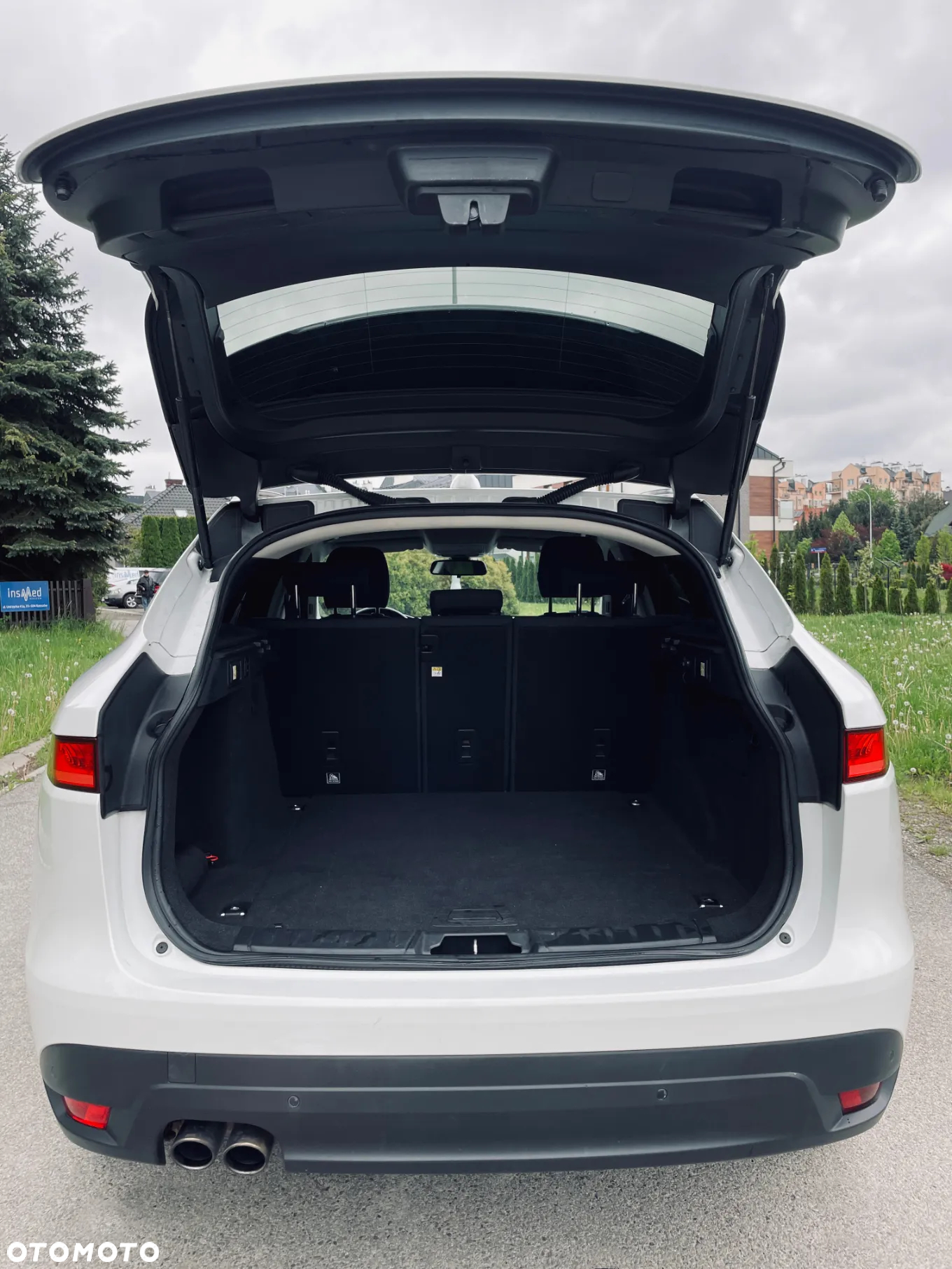 Jaguar F-Pace - 6