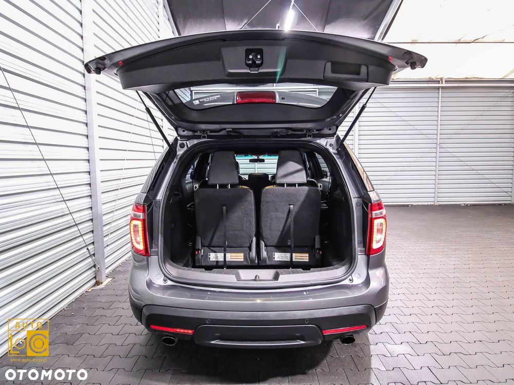 Ford Explorer - 14