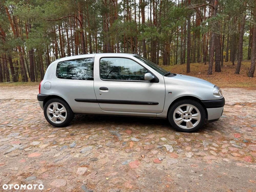 Renault Clio 1.2 16V Authentique - 6