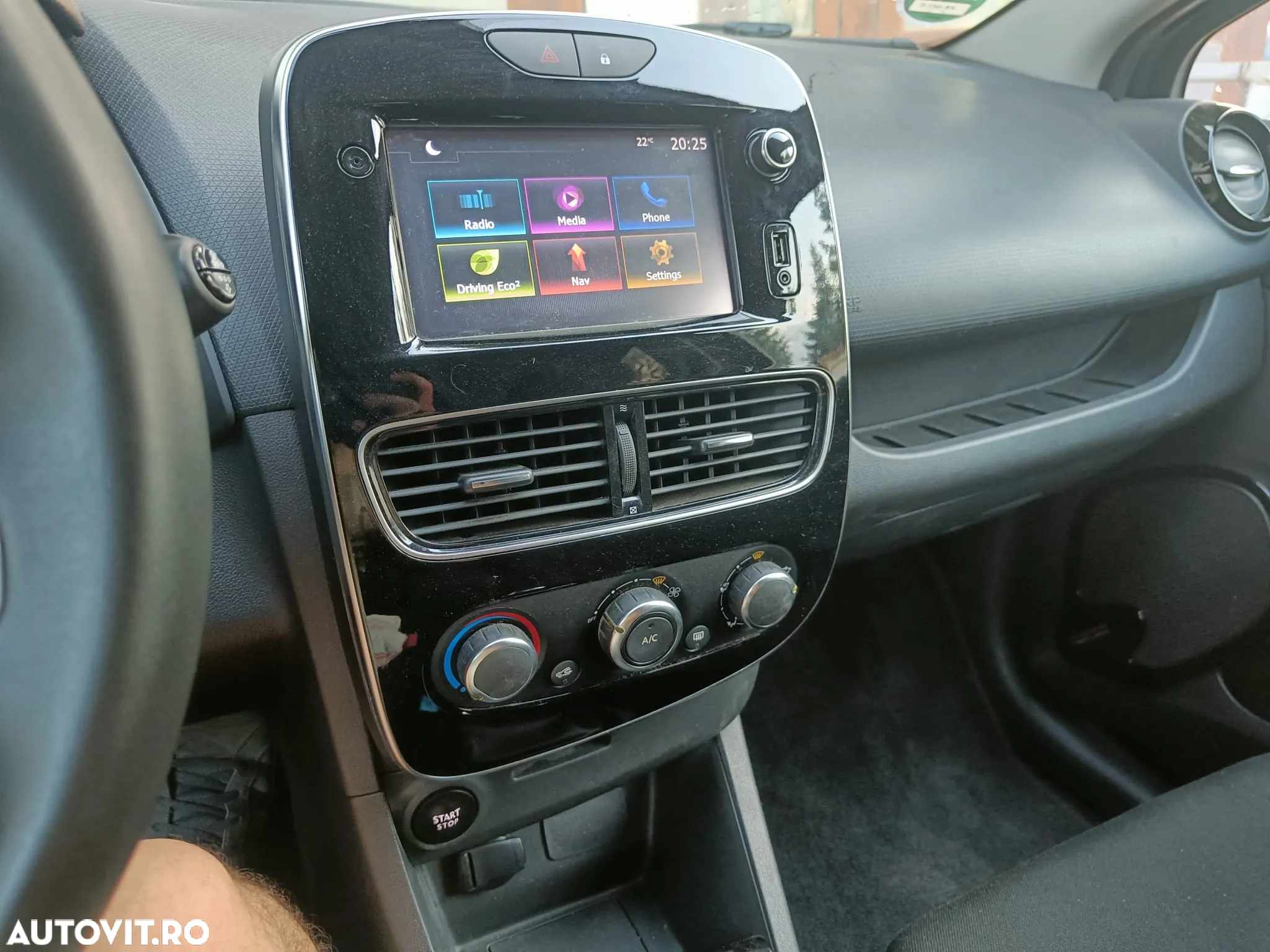Renault Clio Grandtour TCe 90 Limited - 18