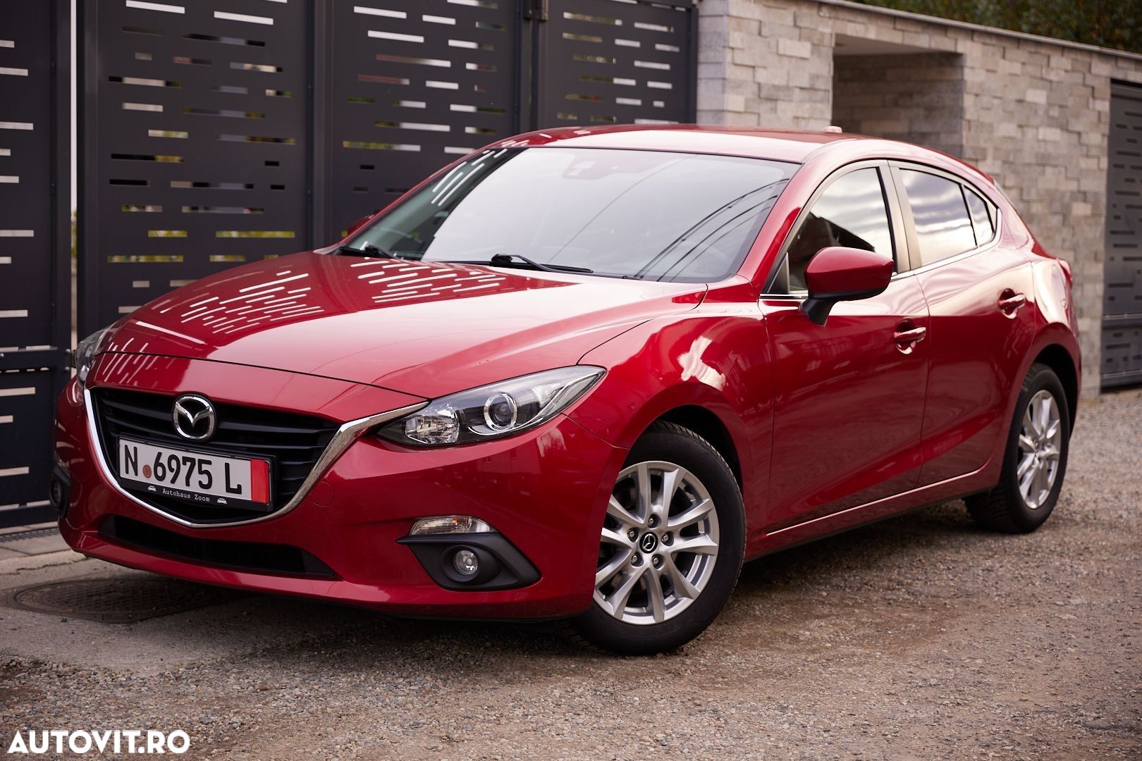Mazda 3 SKYACTIV-G 120 Center-Line - 1