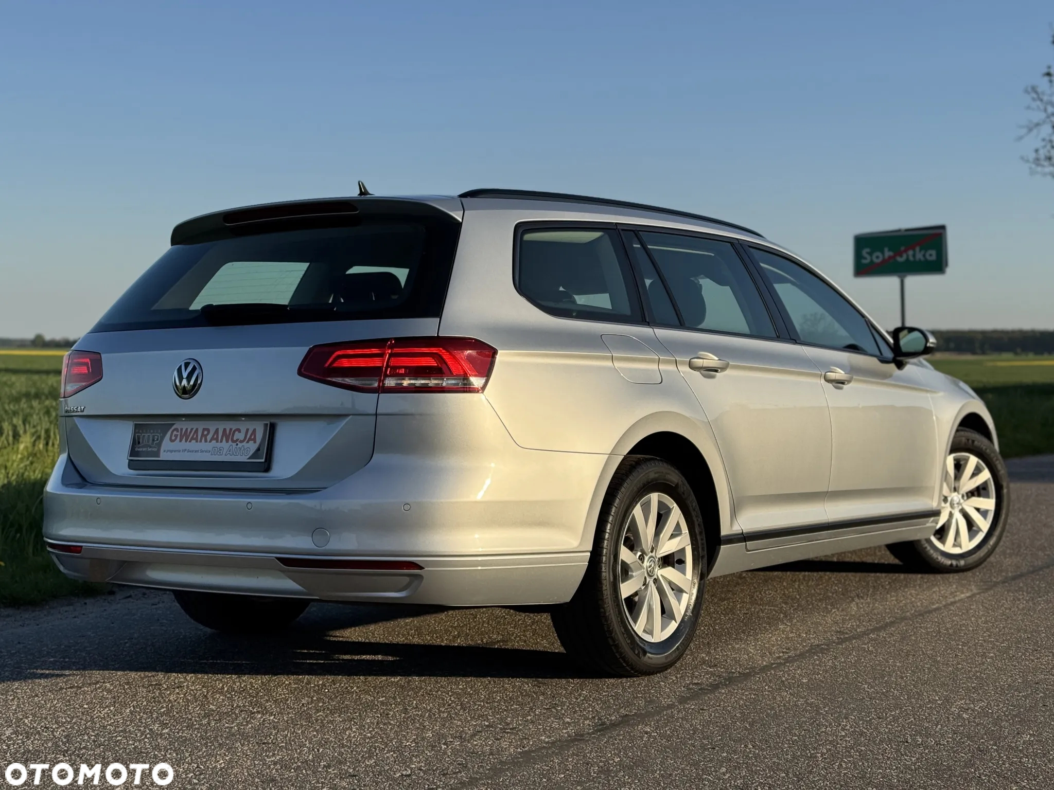Volkswagen Passat 1.4 TSI BMT Comfortline - 13