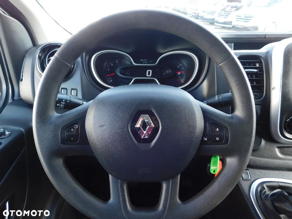 Renault Trafic - 12