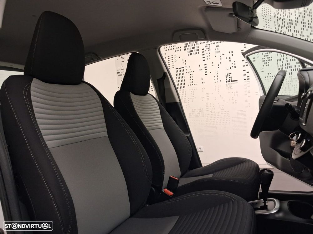 Toyota Yaris - 28