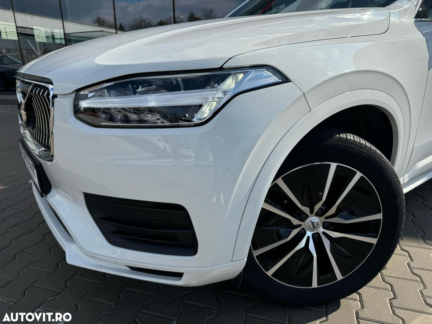 Volvo XC 90 B5 D AWD Geartronic Momentum Pro - 30