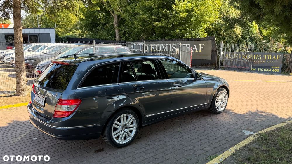 Mercedes-Benz Klasa C 250 CGI Automatik BlueEFFICIENCY Avantgarde - 14