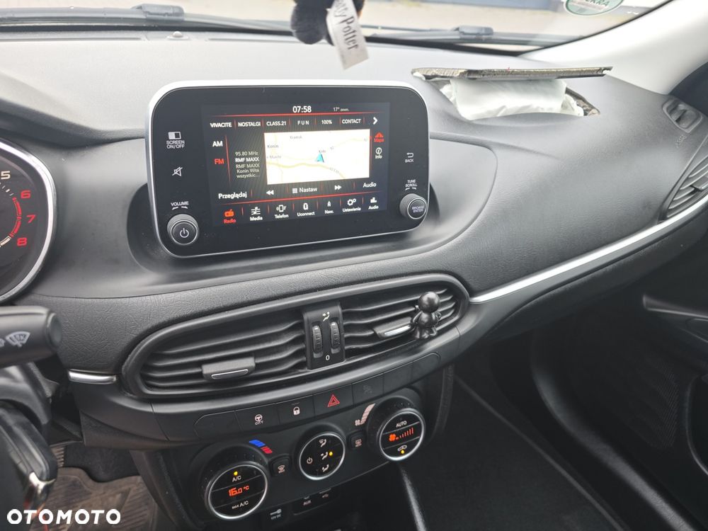 Fiat Tipo 1.4 16v Lounge EU6d - 21