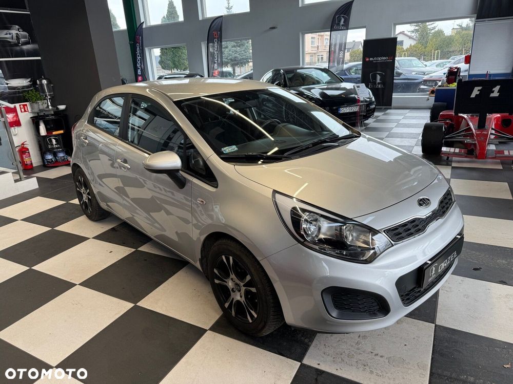 Kia Rio - 3