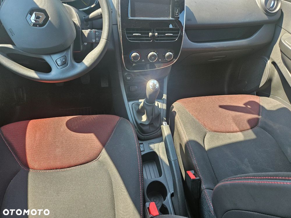 Renault Clio 1.2 16V Expression - 22