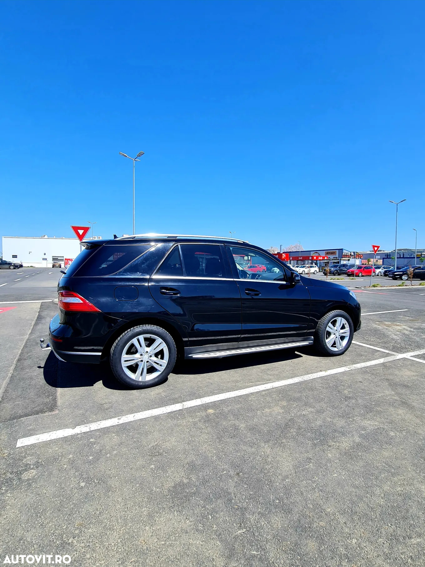 Mercedes-Benz ML 350 BlueTec 4MATIC Aut - 3