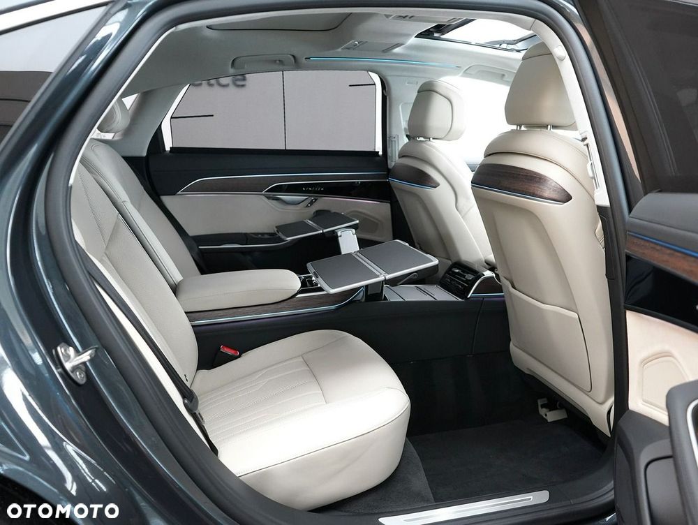 Audi A8 - 32