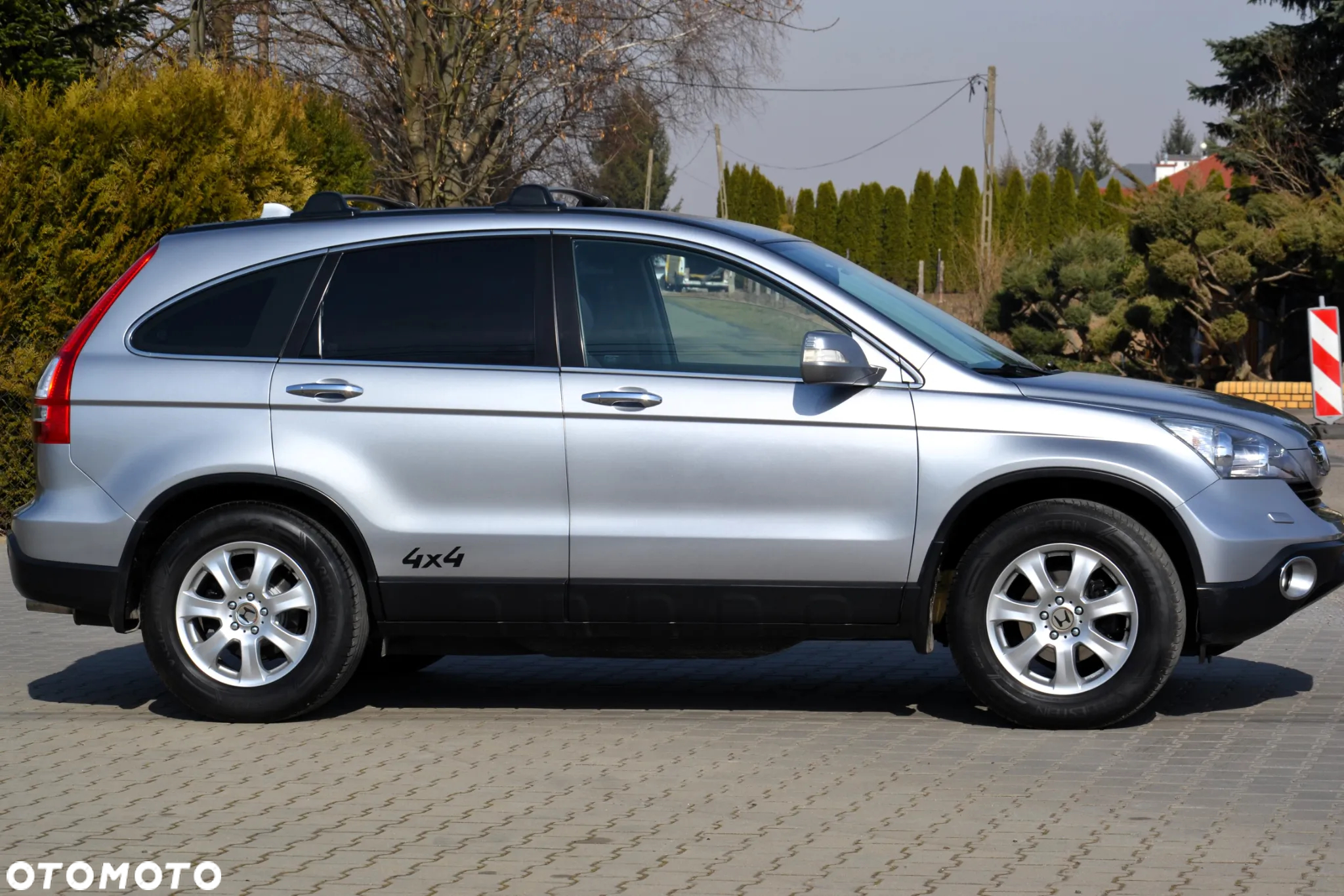 Honda CR-V 2.0i-VTEC Automatik Comfort 50 Jahre Edition - 6