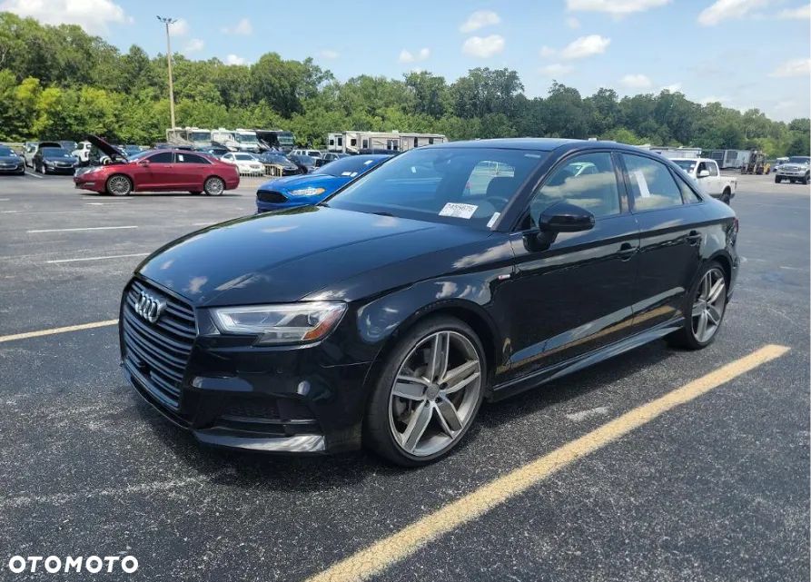 Audi A3 Limousine - 1