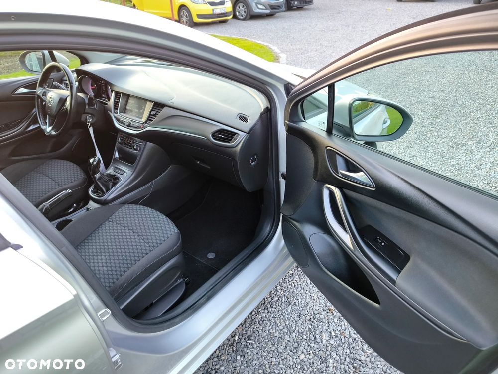 Opel Astra 1.4 Turbo Edition - 17