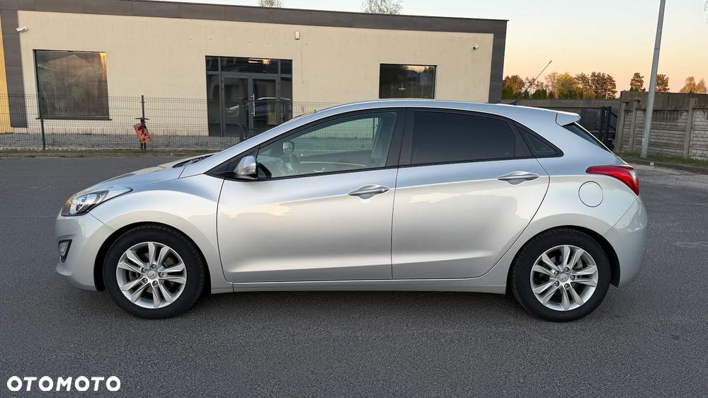 Hyundai i30 1.4 Base - 33