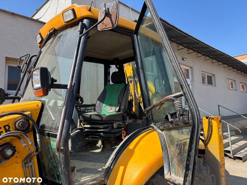 JCB 4Cx 4X4 - 10