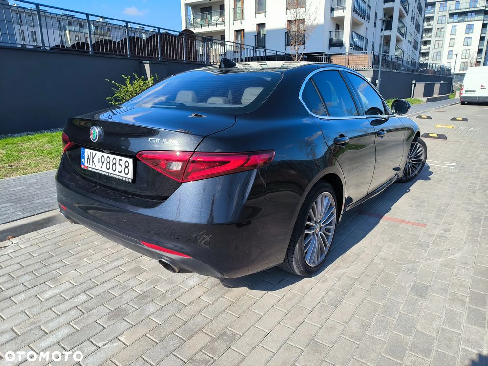 Alfa Romeo Giulia 2.0 Turbo 16V AT8 Veloce - 6
