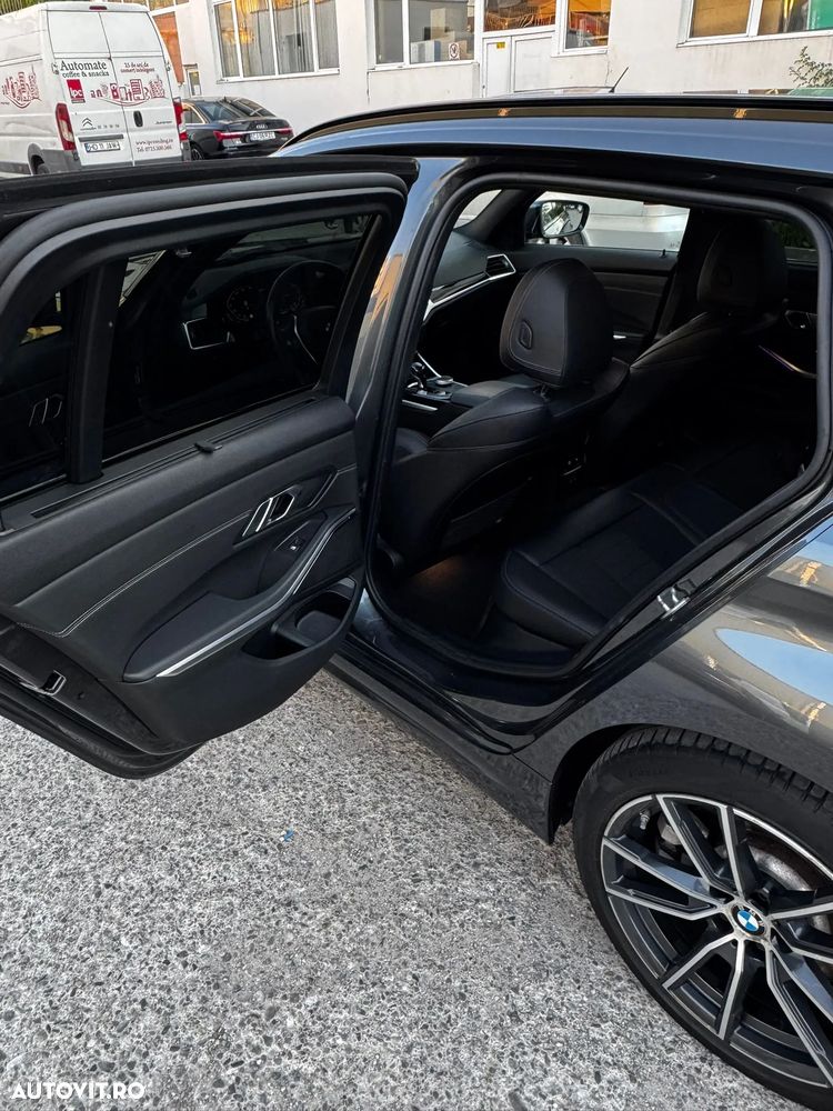 BMW Seria 3 330e xDrive Aut. Sport Line - 12