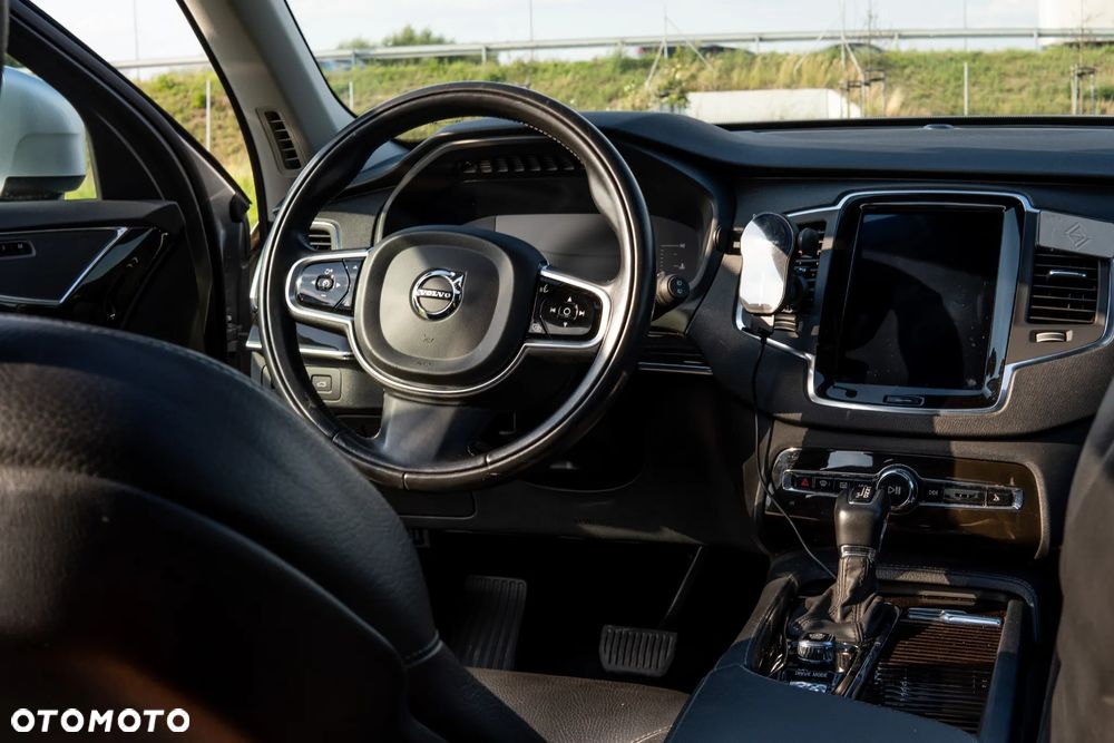 Volvo XC 90 T5 AWD Geartronic Momentum - 14