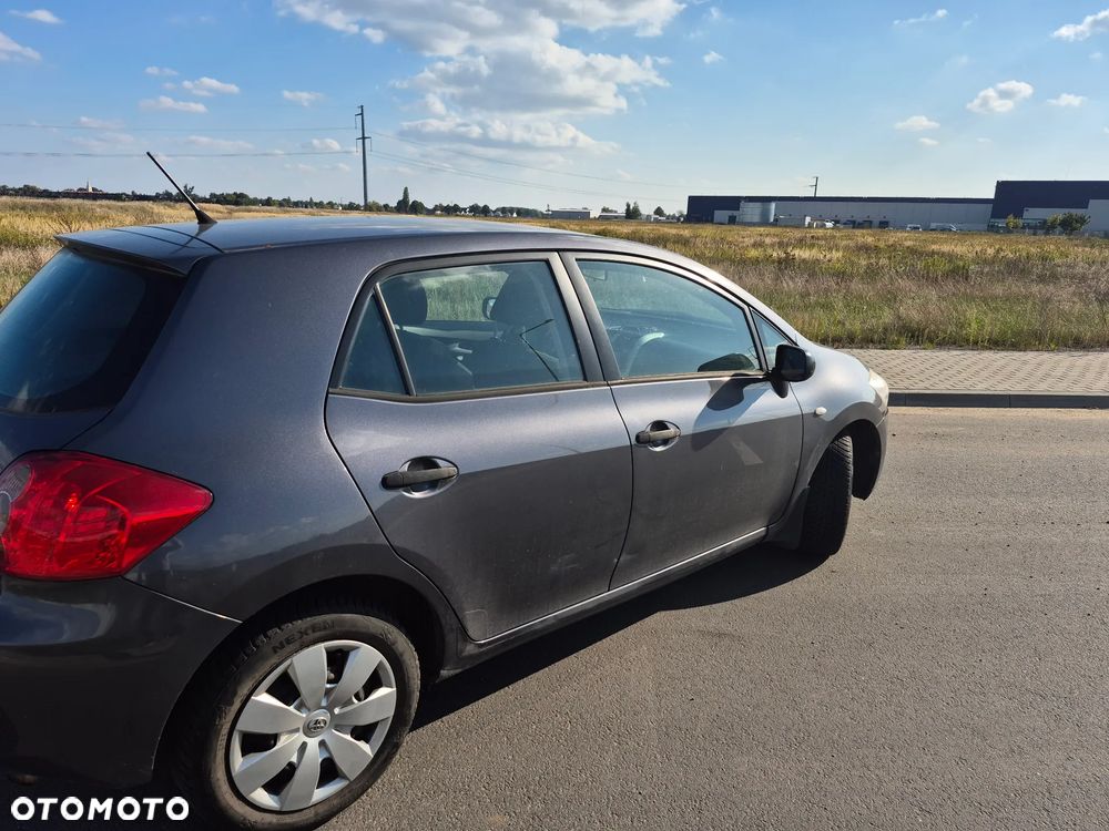 Toyota Auris 1.4 VVT-i Sol - 6