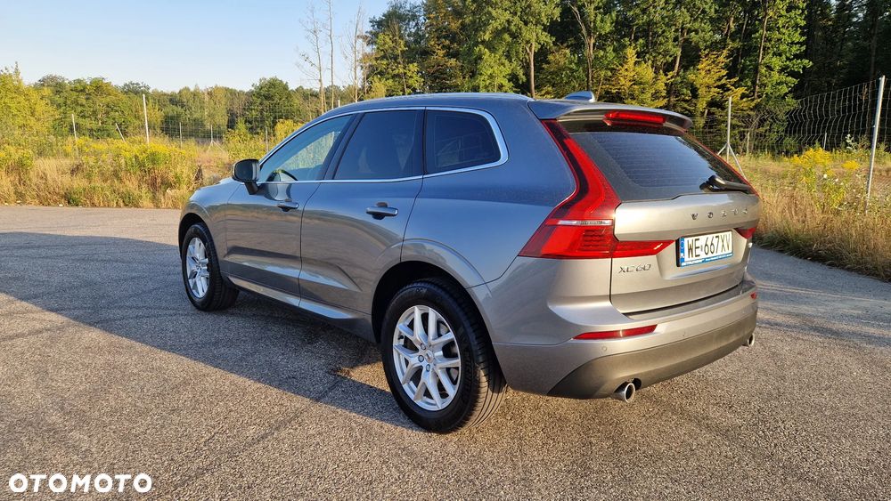 Volvo XC 60 T4 Momentum Pro - 9