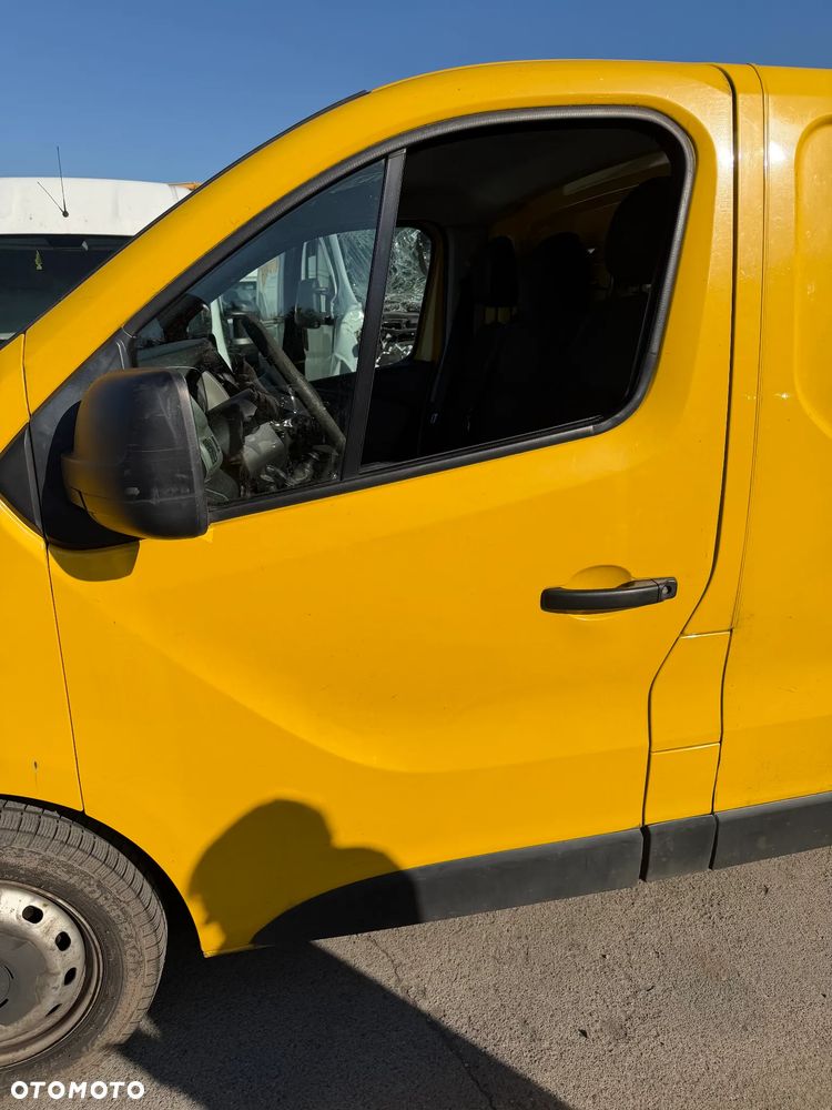Trafic III Vivaro B1,6 DCI 14- drzwi przód prawe lub lewe - 1