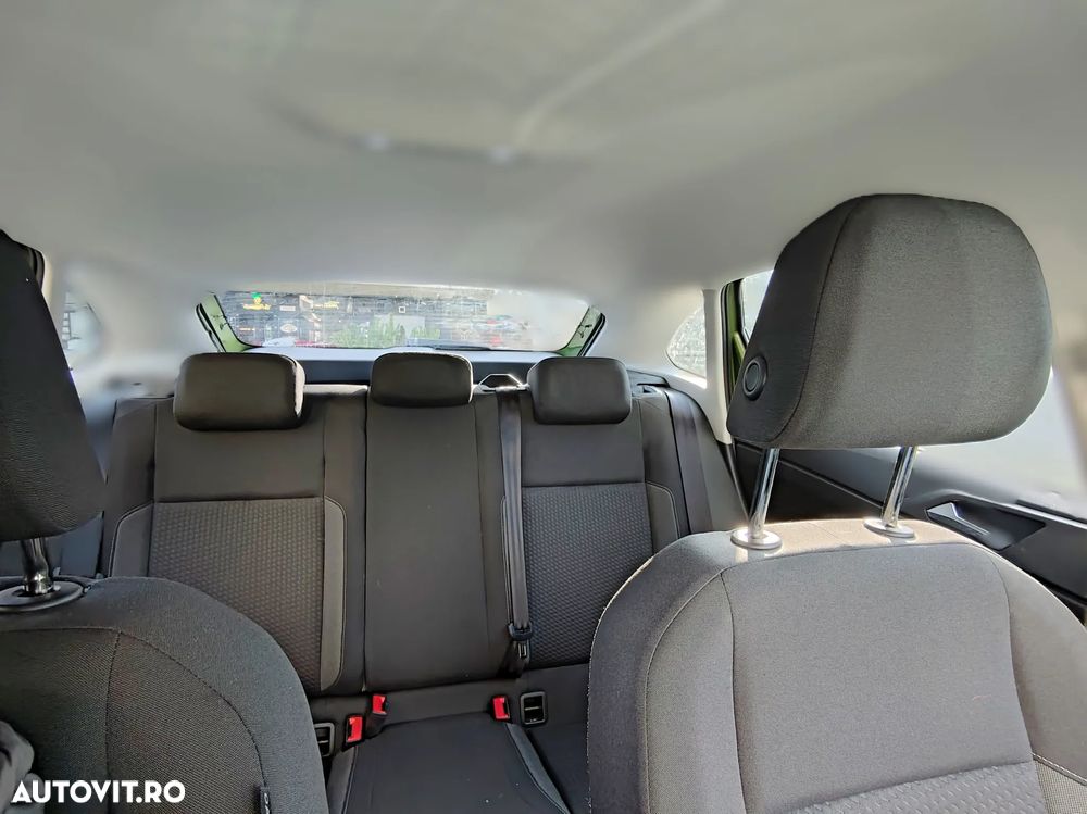 Volkswagen Taigo - 12