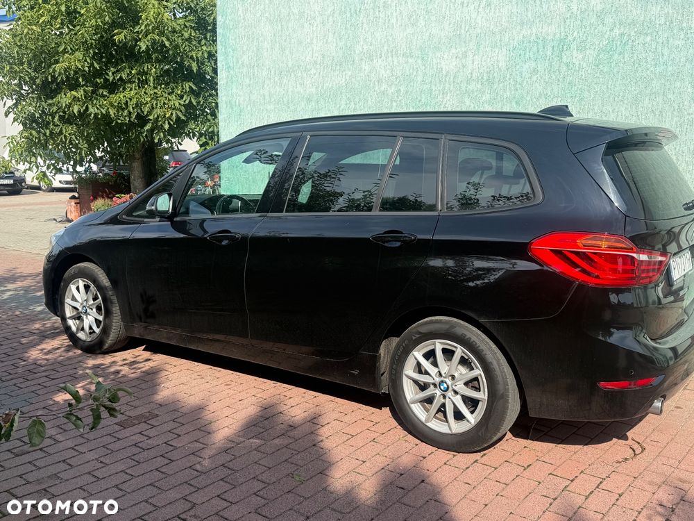 BMW Seria 2 216d Sport Line - 7