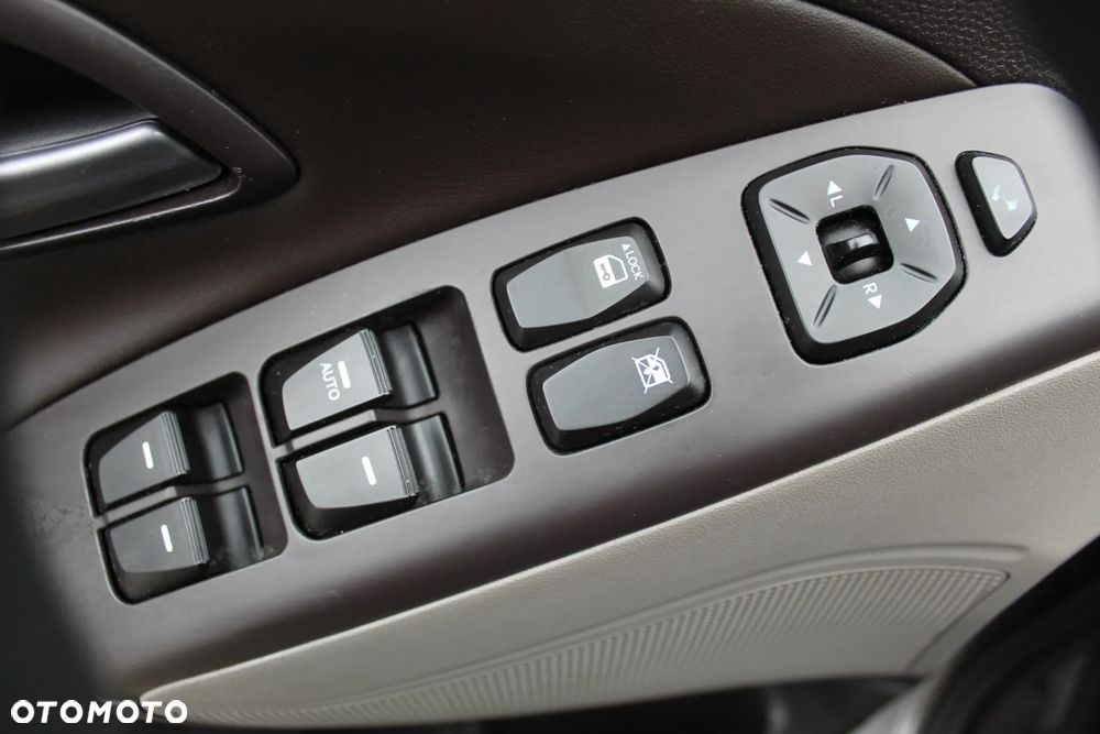 Hyundai ix35 2.0 CRDi Comfort 2WD - 31