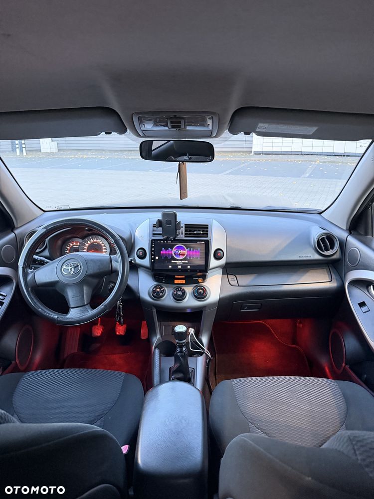 Toyota RAV4 - 5