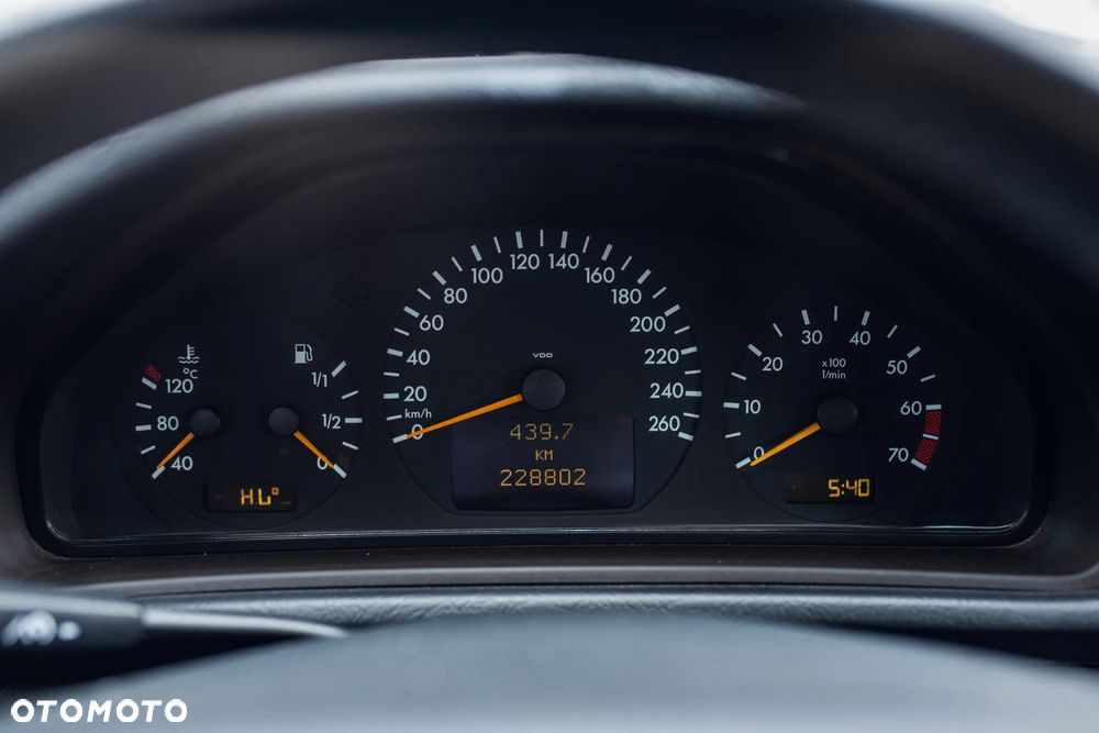 Mercedes-Benz CLK 200 Kompressor - 29