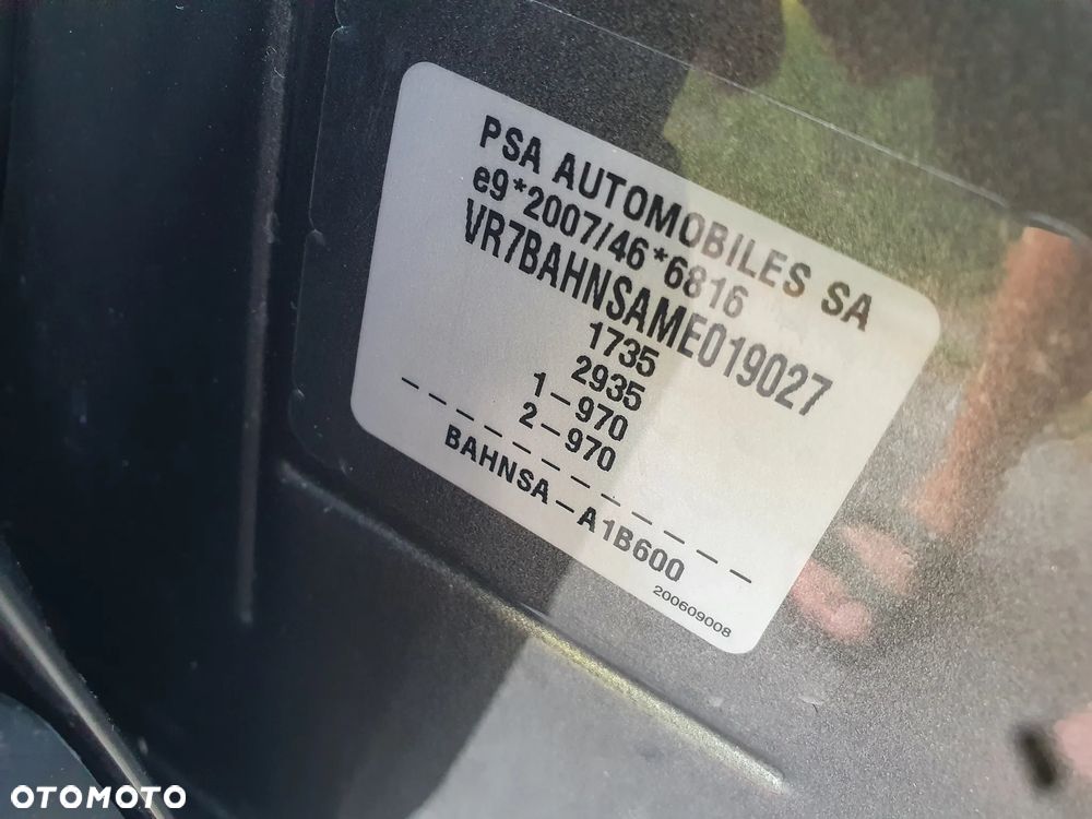 Citroën C4 PureTech 130 Stop&Start FEEL PACK - 25