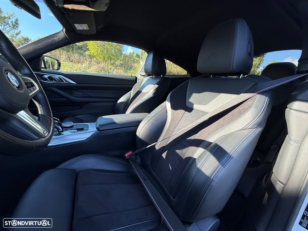 BMW 420 d Pack Desportivo M Auto - 31
