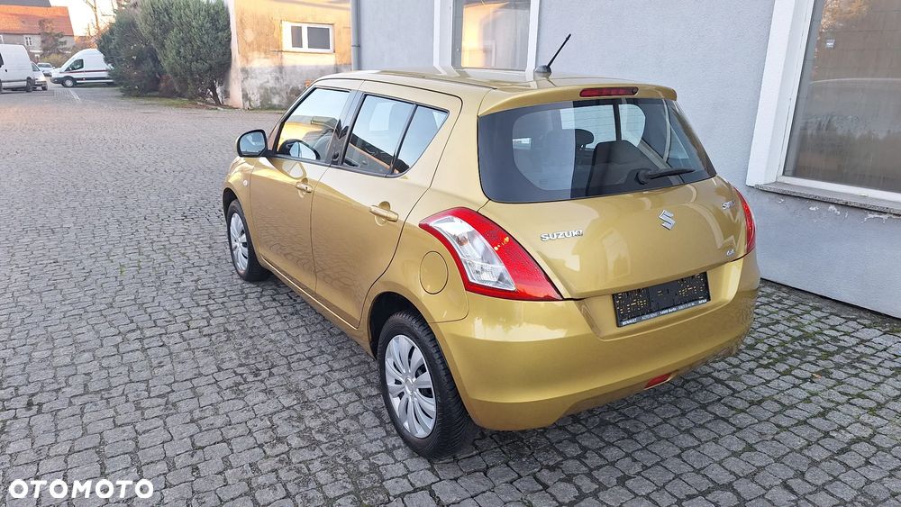Suzuki Swift 1.2 4x4 Club - 6