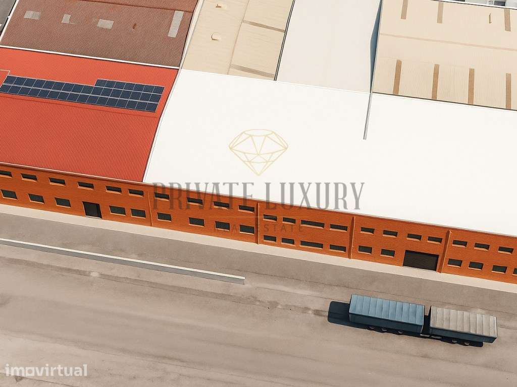 Armazém Renovado com 4.000 m² em Corroios - Grande imagem: 4/9