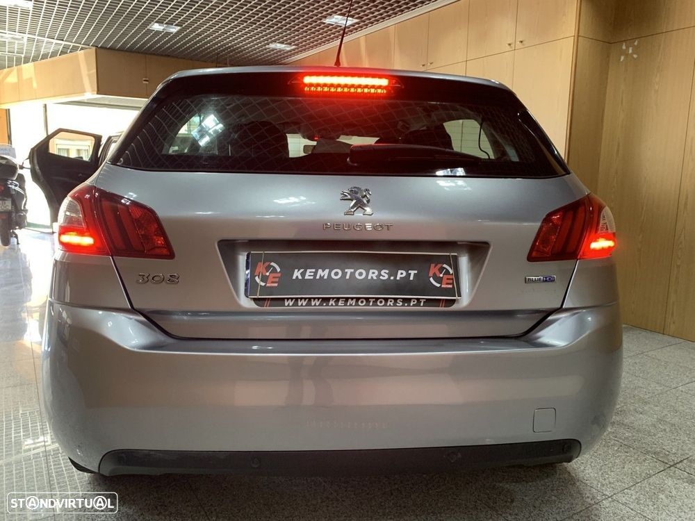 Peugeot 308 - 12