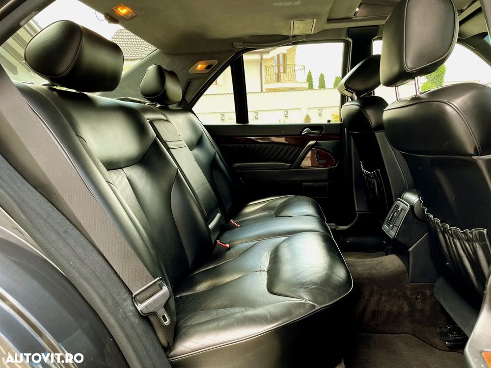 Mercedes-Benz S - 12