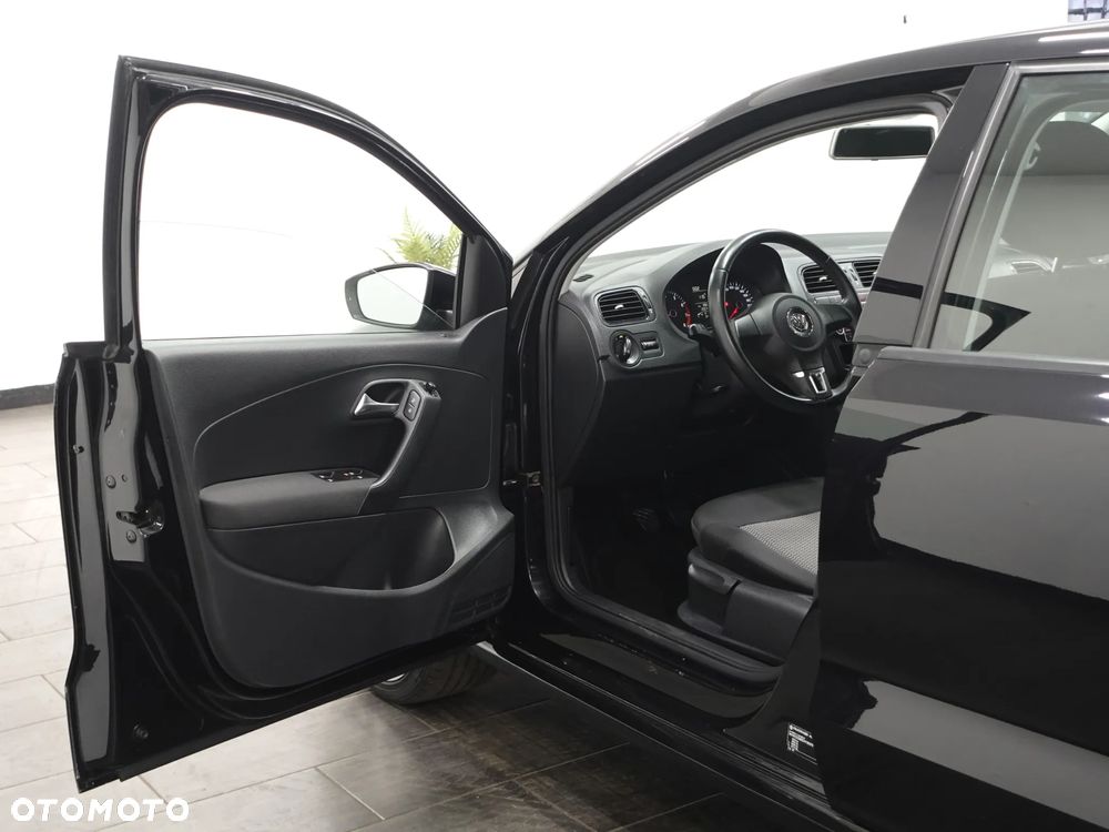 Volkswagen Polo 1.4 16V Trendline - 20