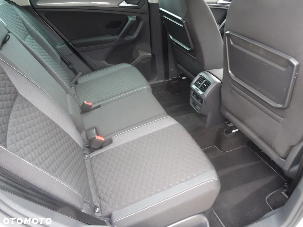 Volkswagen Tiguan 2.0 TDI SCR DSG R-Line - 20