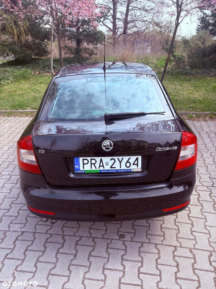 Skoda Octavia 2.0 TDI Elegance - 10