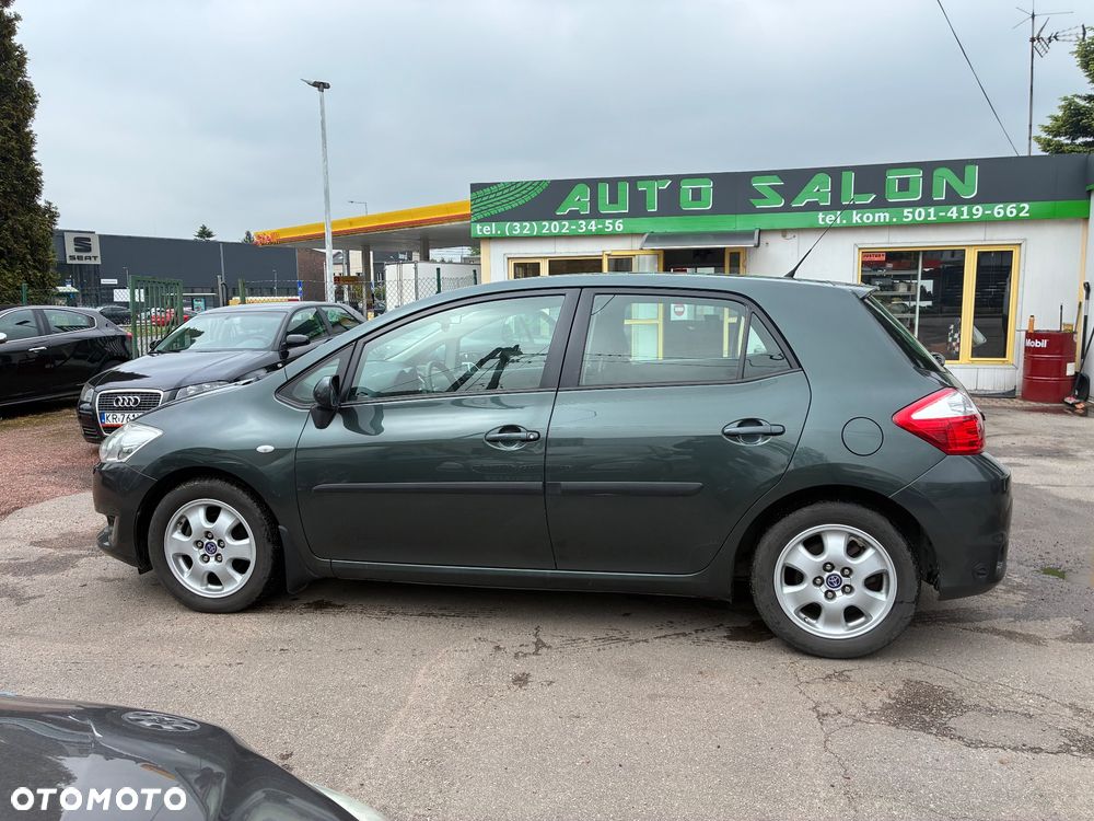 Toyota Auris - 8