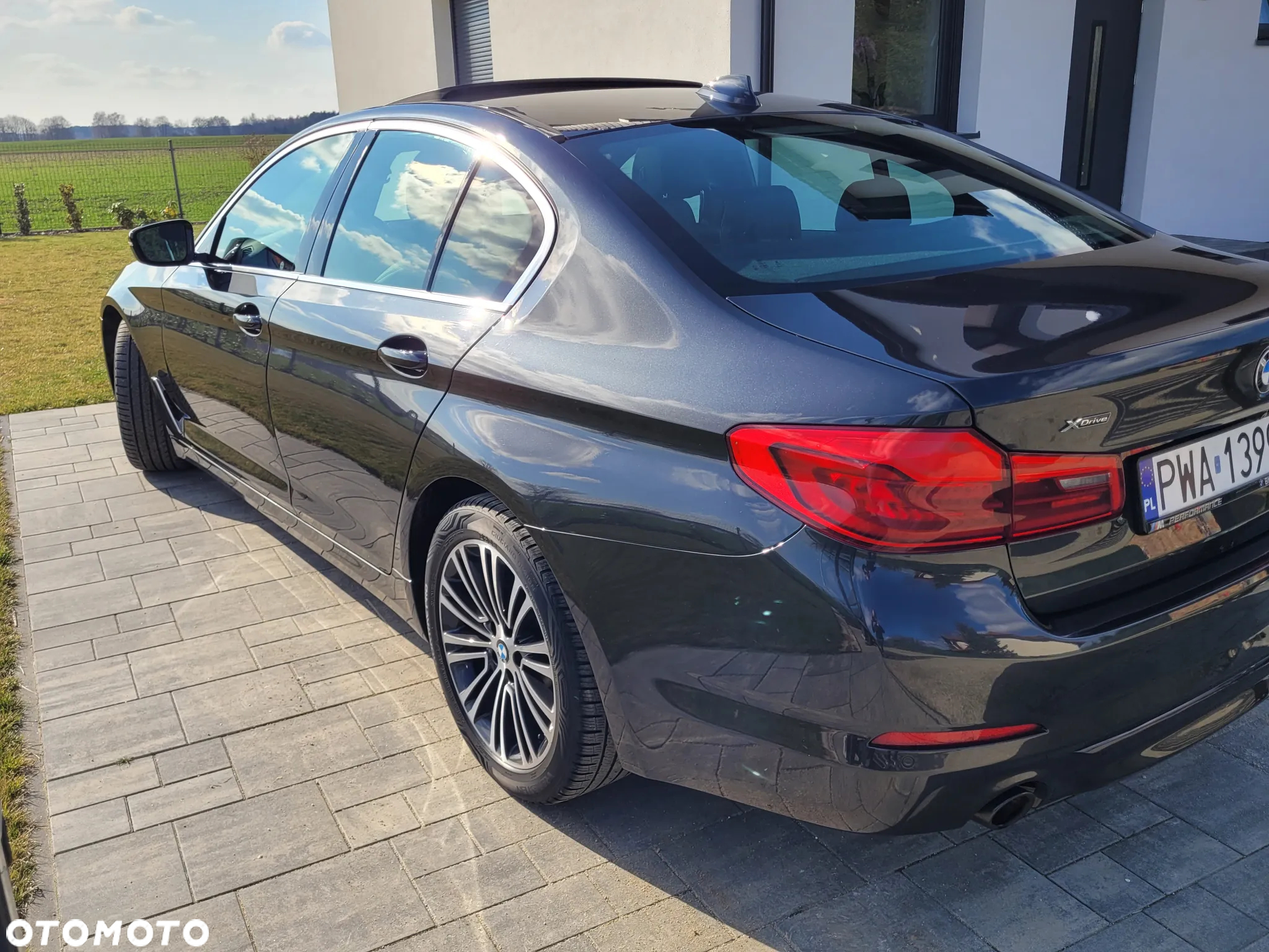 BMW Seria 5 530i xDrive Sport Line - 11