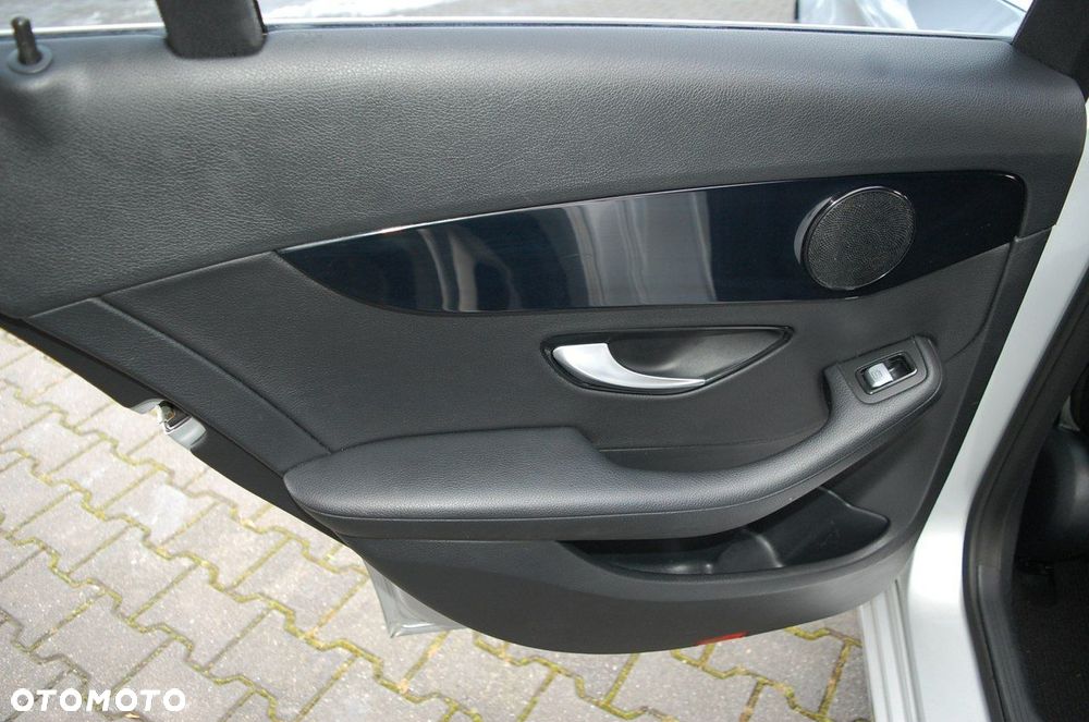 Mercedes-Benz Klasa C - 28