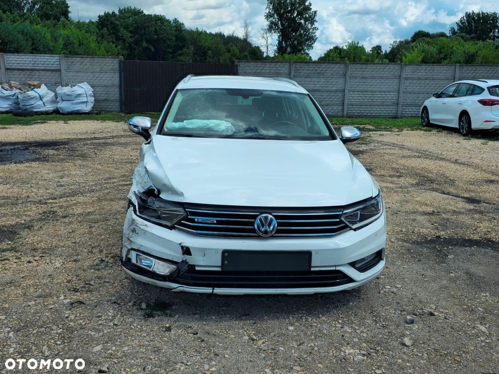 Volkswagen Passat 2.0 TDI (BlueMotion Technology) Trendline - 13