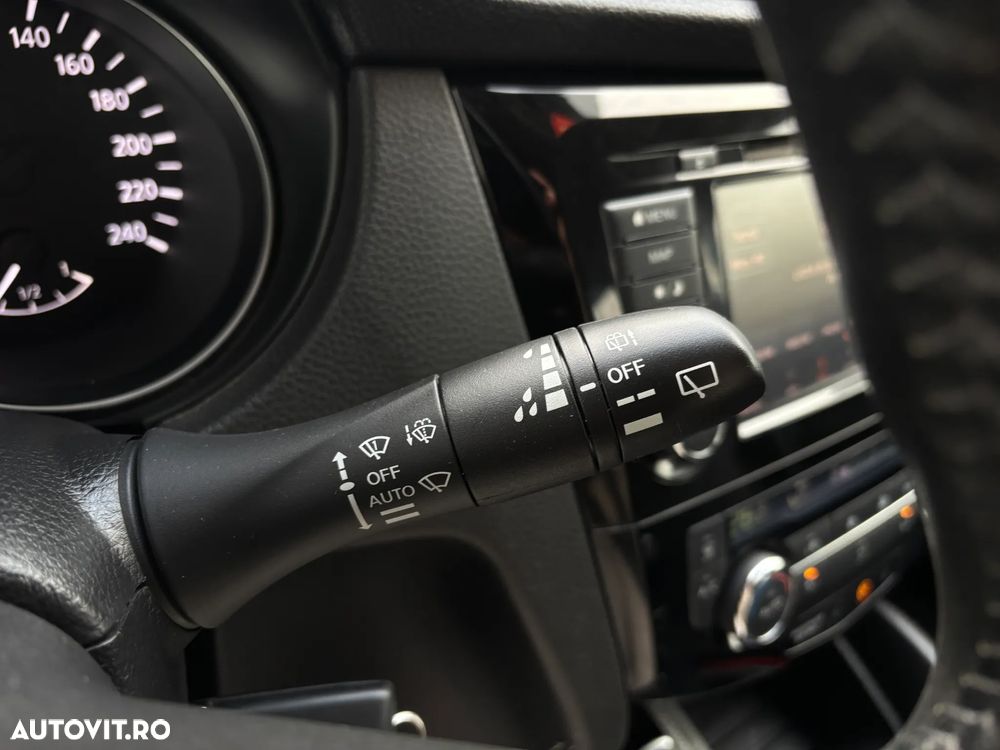 Nissan Qashqai 1.5 DCI N-CONNECTA - 17