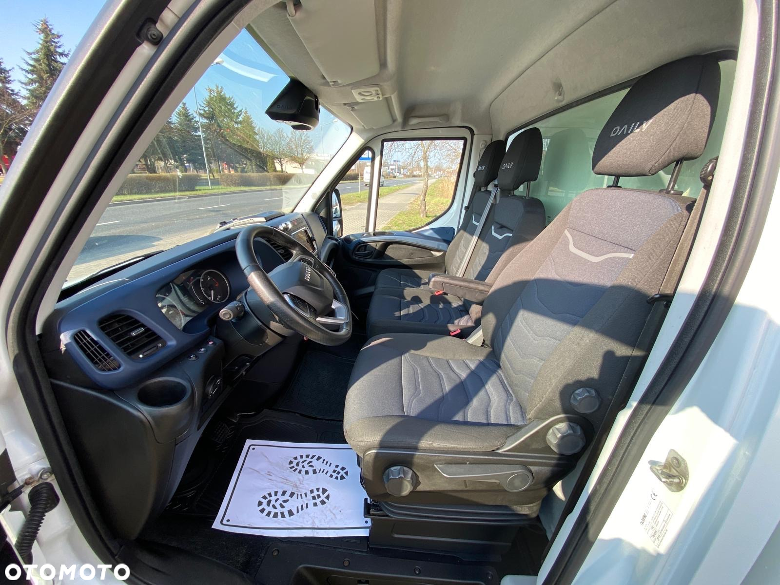 Iveco DAILY 35-160 HI-MATIC KONTENER WINDA WYSOKOŚĆ KONTENERA 2,5 M - 27