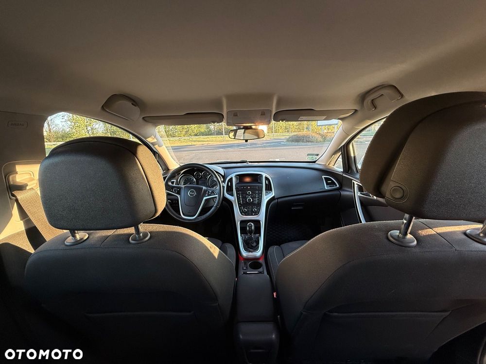 Opel Astra 1.4 Turbo Cosmo - 6