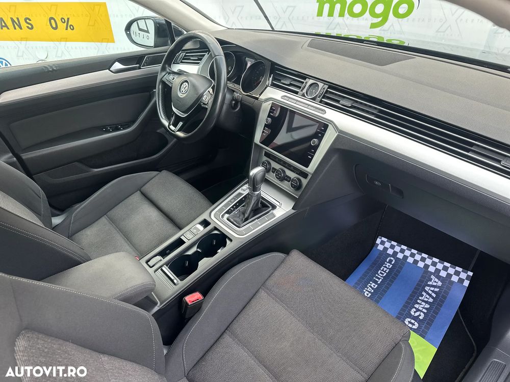 Volkswagen Passat 2.0 TDI DSG (BlueMotion Technology) Comfortline - 9